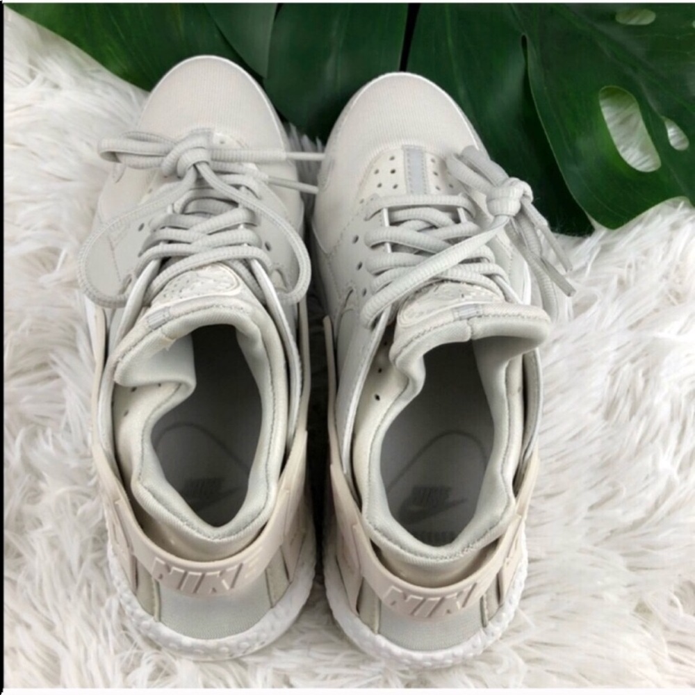 🔸MAKE OFFERS🔸 Nike Air Huarache Run - Picture 4 of 5